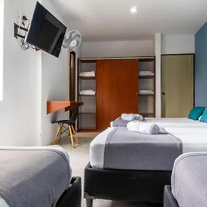 Ayenda 1228 Balcones De La 70 Hotel